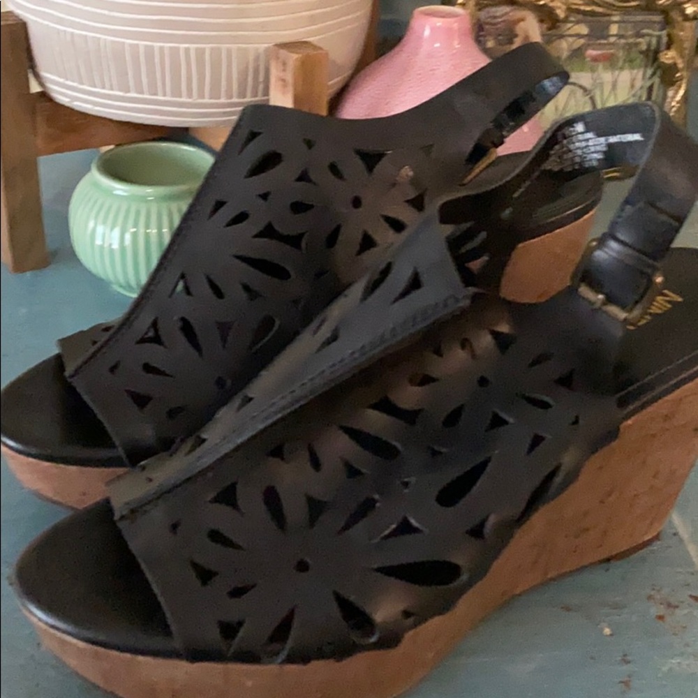 Black wedge sandals